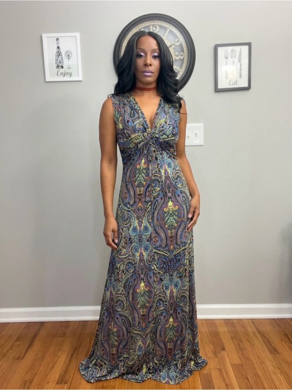 Sleeveless V-Neck Paisley Maxi Dress in Multicolor